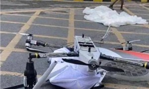 丰翼主力配送低空无人机在深圳配送途中坠落